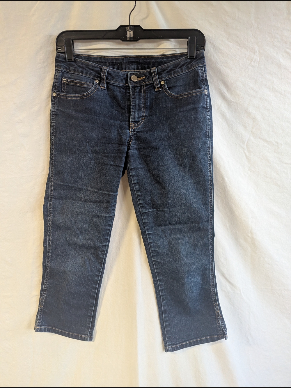 Jennifer Lopez Dark Indigo Capris